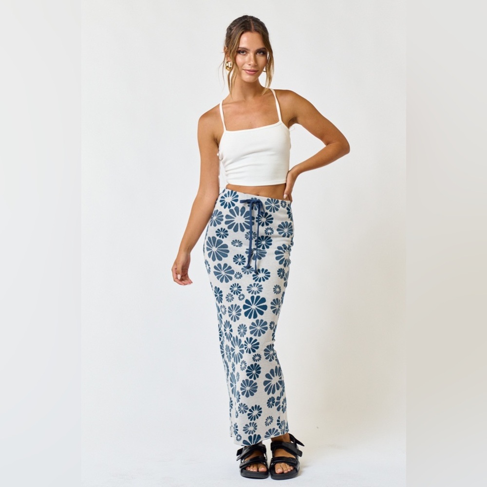 BLUE BLUSH RETRO STYLE FLOWER MAXI SKIRT ❤️NEW COLLECTION IN STORES❤️